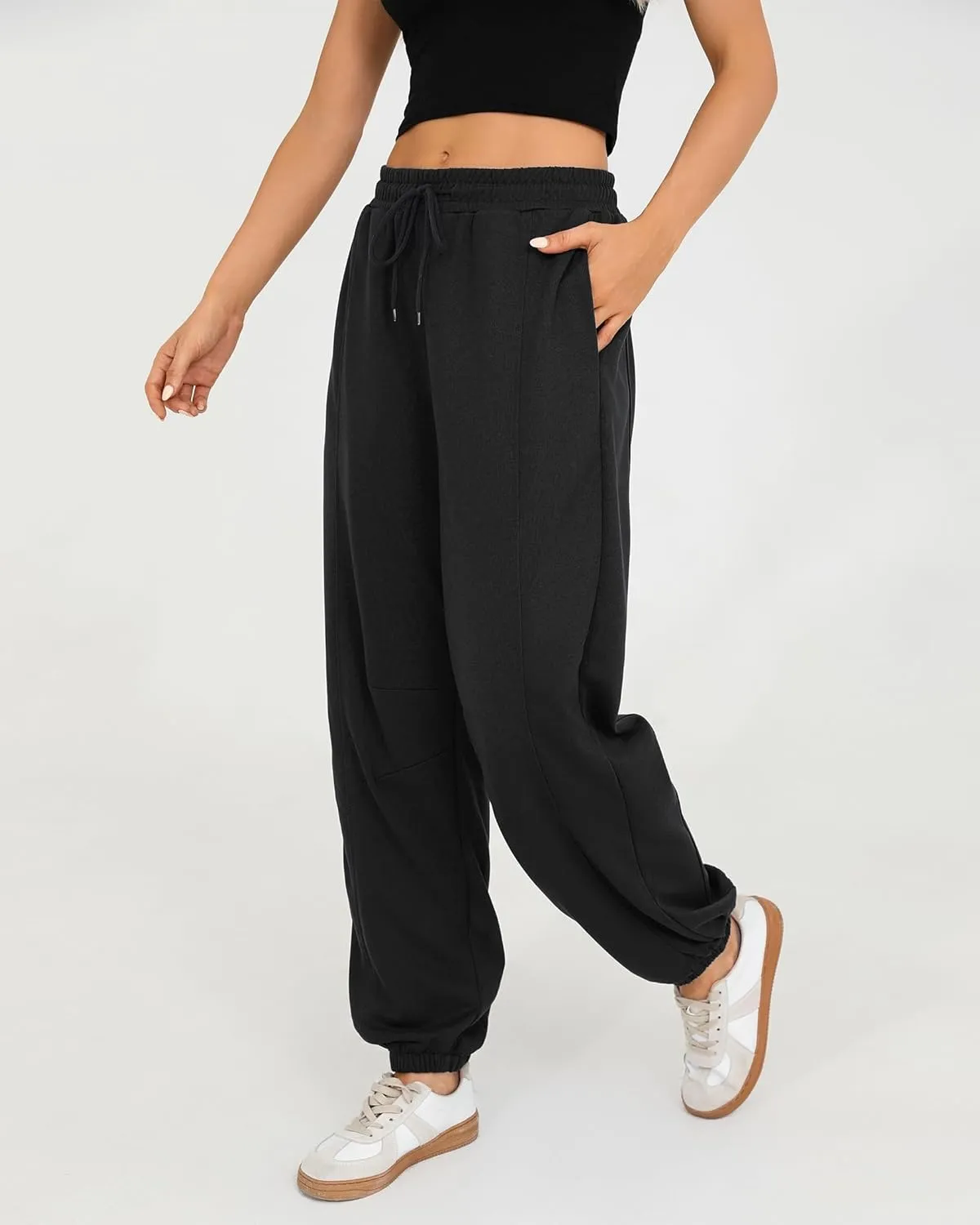Quenteen Womens Sweatpants Casual Loose Lightweight Joggers Pants Fall Baggy Lounge Pants Drawstring Workout Bottoms