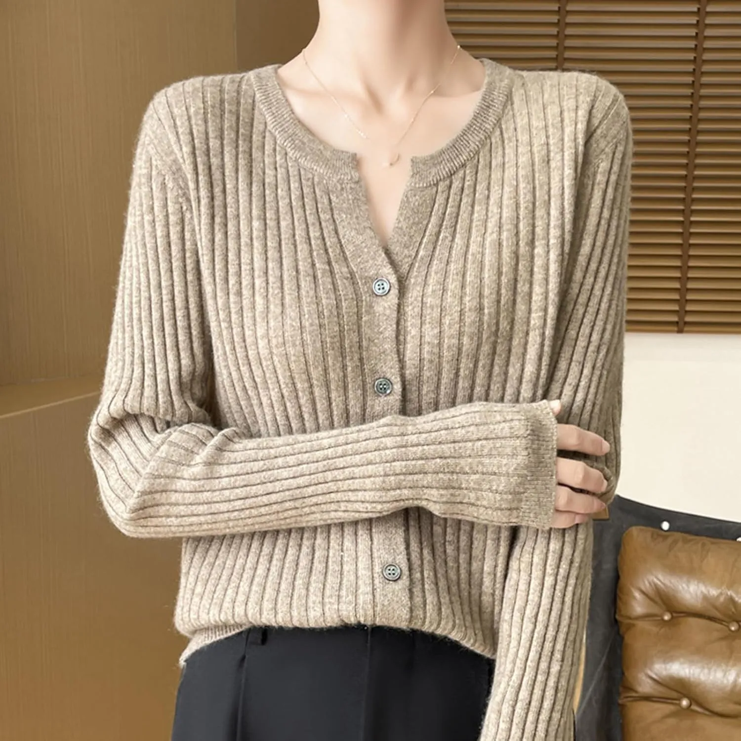 Women's V-Neck Long Sleeve Button Down Lightweight Sweater Soft Knit Cardigan Slim Fashion Tops Jackets 2024