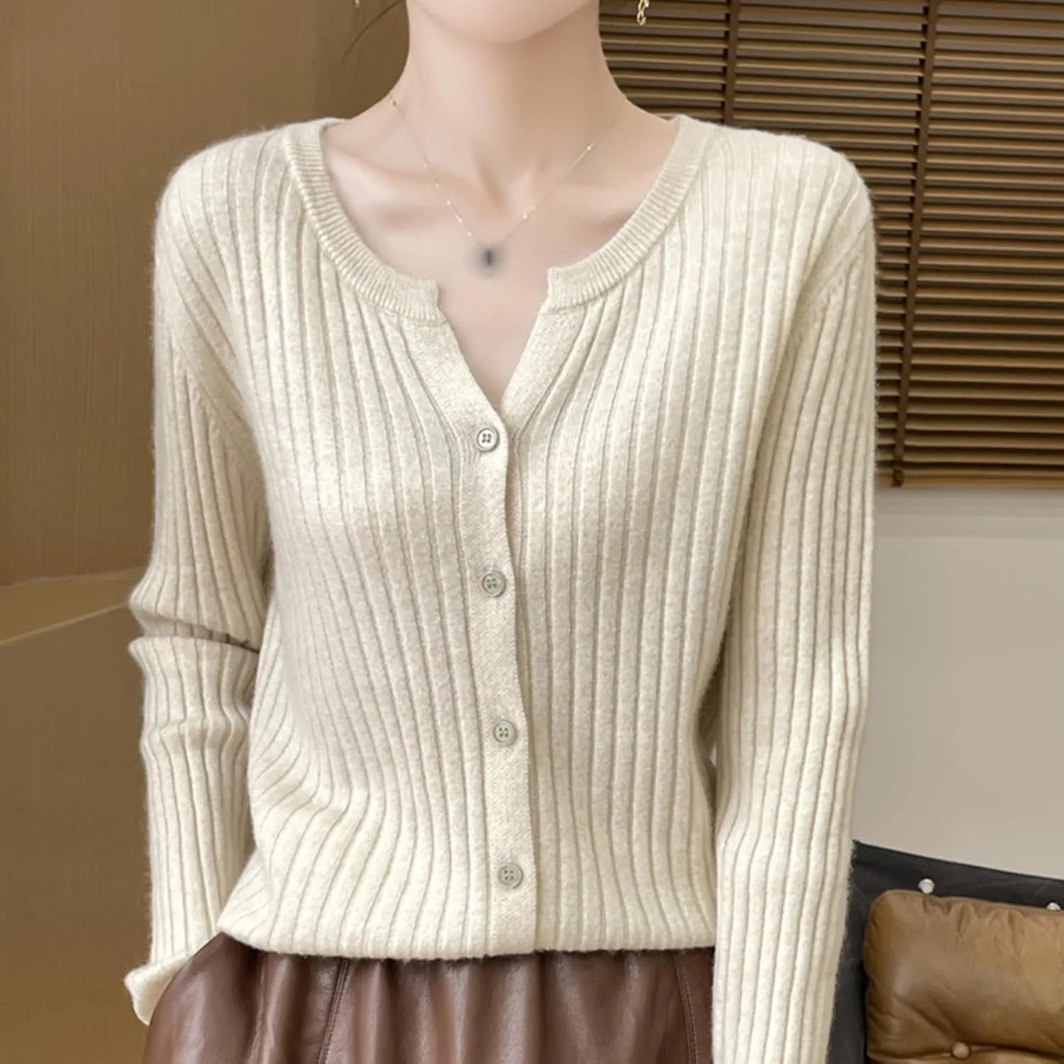 Women's V-Neck Long Sleeve Button Down Lightweight Sweater Soft Knit Cardigan Slim Fashion Tops Jackets 2024